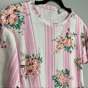Vintage MEDIUM Pink Floral/Stripe Short Sleeve